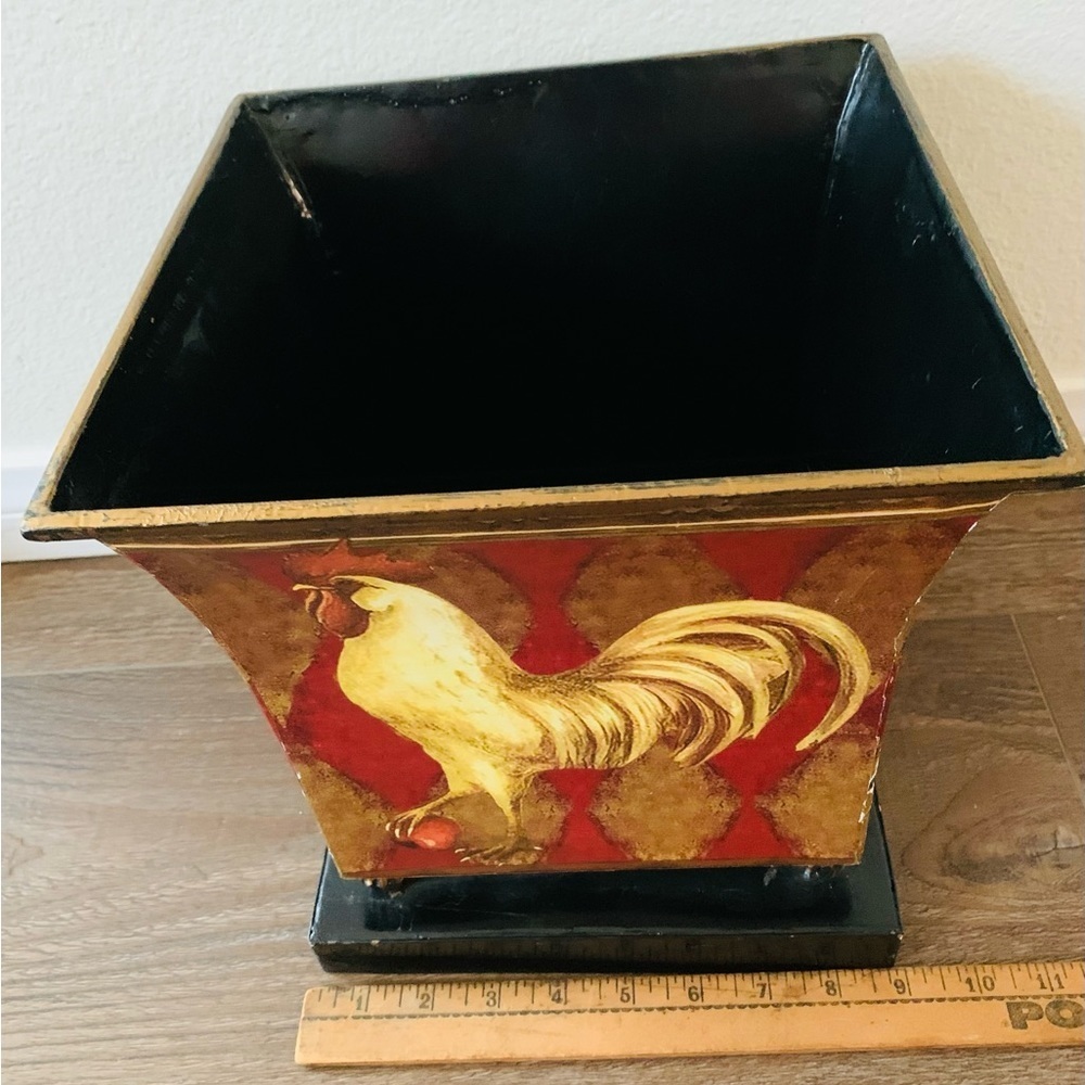Metal pot - Picture 4 of 11